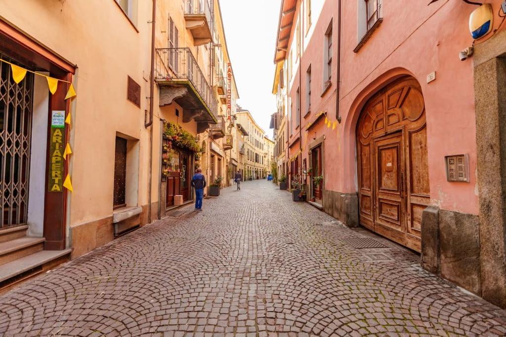 Appartamento I Tetti Rossi - City Center Pinerolo Esterno foto